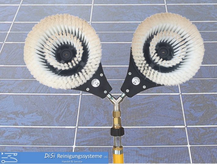 Photovoltaic-Cleaning-Rotating-Brush